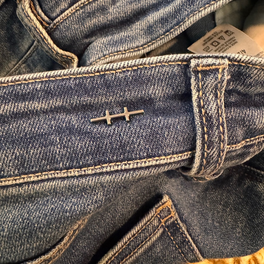 Habitual Women’s Casey Flare Jeans Blue Denim Size 4/27 – Like New - Picture 8 of 12